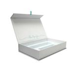 PMS Cosmetic Packaging Box Recyclable Folding Magnetic Gift Box for Perfume
