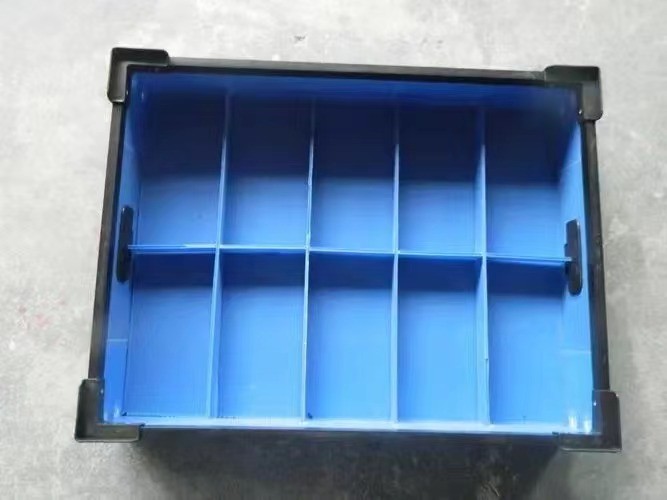 Plastic Dividers Box PP Corrugated Crates Waterproof Shipping Anti Static
