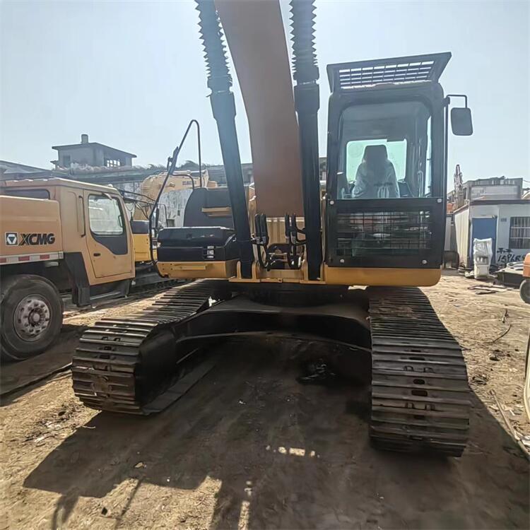 Original Hydraulic Pump Moving Type Crawler Chain Cat 320 Excavator with Breaker Hammer
