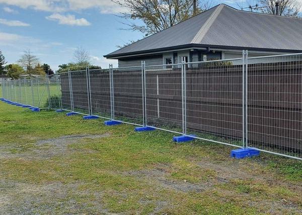 2.1m X 2.4m Outdoor Temporary Privacy Fence Standard Australia Panels For