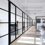 Soundproof Office Glass Partition Walls Aluminum Frame Environment - Friendly