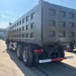 Sinotruk LHD Used Dump Truck Trader 40t Howo 371 375