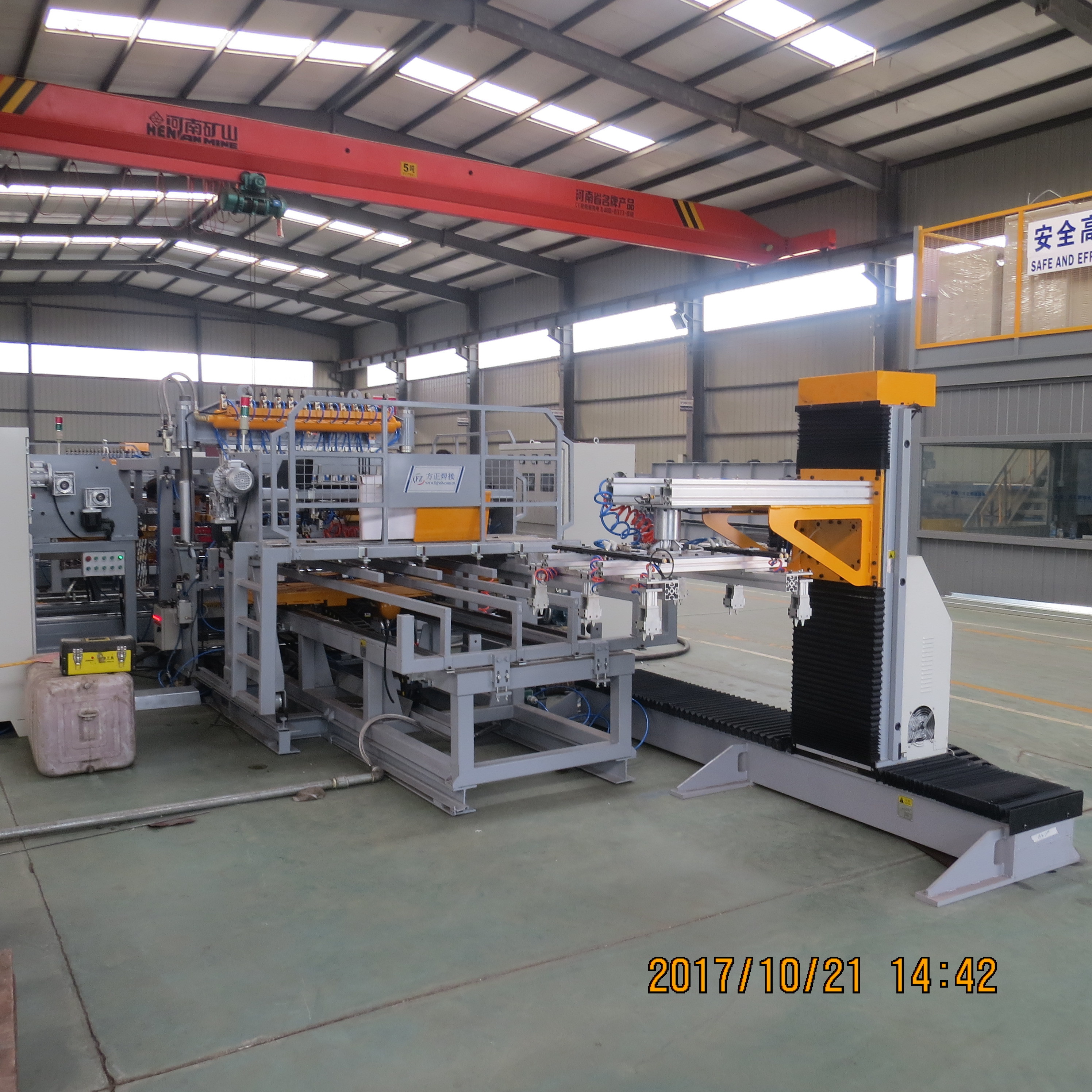 Accuracy 0.01mm 250KVA Fence Mesh Welding Machine Automatic 3D Bending