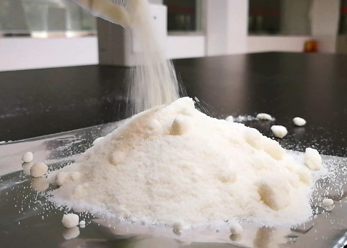 Polyglycerol Esters Of Fatty Acids 20kg Water Soluble Food Grade Emulsifier For Ice Cream