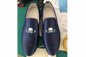 Wholesale Embroidered Velvet Smoking Slippers Mens Wear Resistant OEM / ODM from china suppliers
