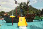 Large Holiday Resort Fiberglass Pirate Ship For Theme Water Parks , 19*13.6*9m