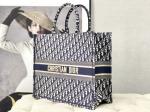 Dior Oblique Embroidery Canvas Navy Blue Branded Shoulder Bag Christian Book