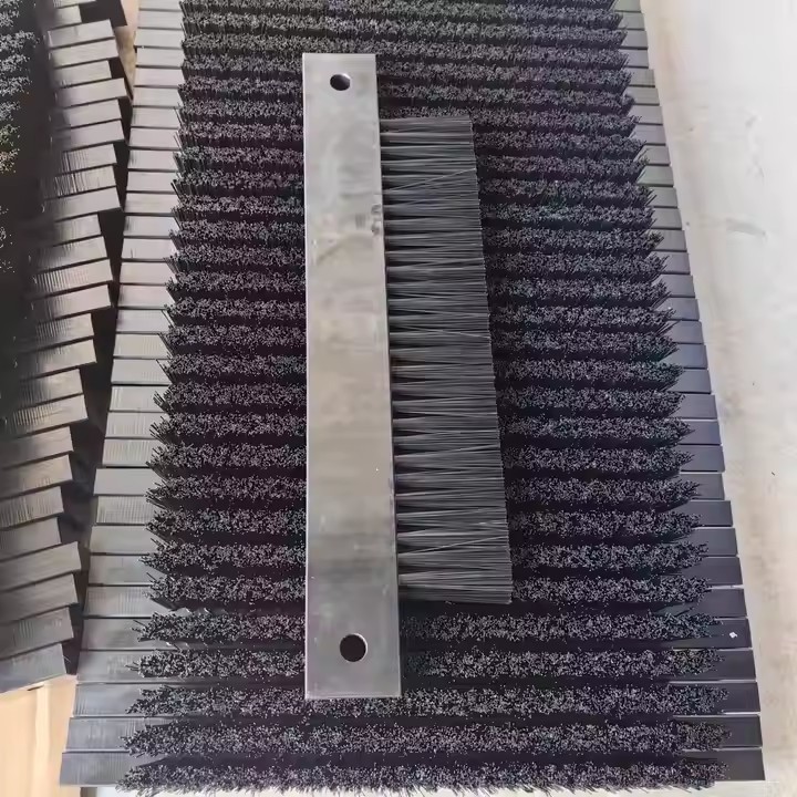 Industrial Aluminum Alloy Base Nylon Bristles Plate For Cleaning And Derusting
