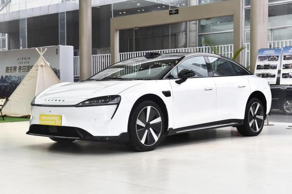 Luxeed S7 Sedan Electric Car EV 215kw/679nm R19 Rear Drive Max LHD Used Car For