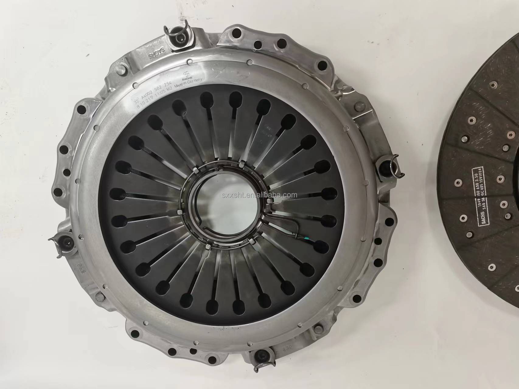 Clutch Plate for Mercedes-Benz Scania Renault Volvo Man Standard Size and Performance