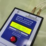 Lab Factory Used 2.5mm Grid Polyester ESD Antistatic Gown For Cleanroom Yellow
