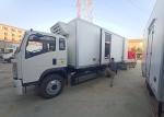 Low Noise 4x2 Refrigerator Freezer Truck Sinotruk Howo 140hp Rhd