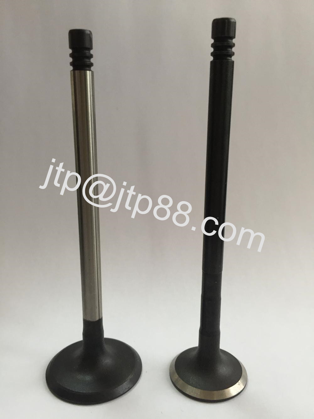 Genuine Diesel Engine Valve ISUZU 6SA1 / 6SD1 Engine Cylinder Valve For Auto Spare Parts