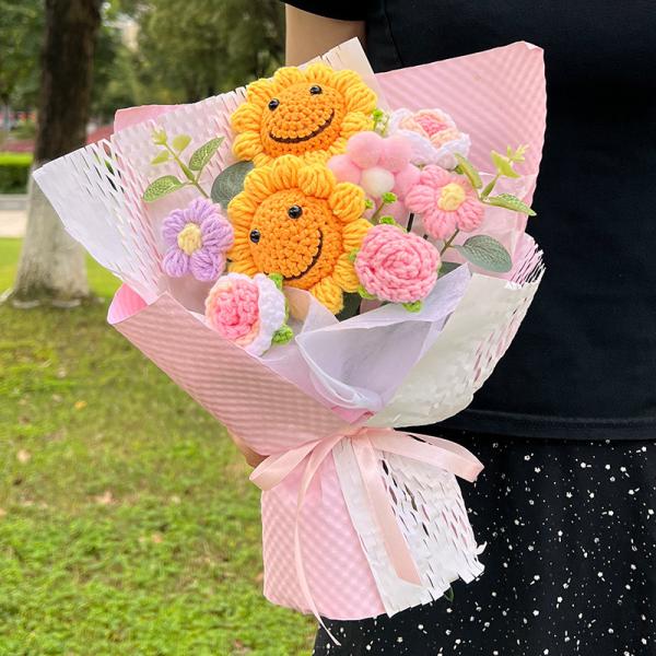 Smiling Face Sunflower and Common Sunflower Woolen Flower Bouquet Finished