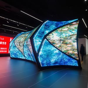 China Indoor Flexible LED Curtain Display 5500nit - 8500nit Bendable LED Screen on sale