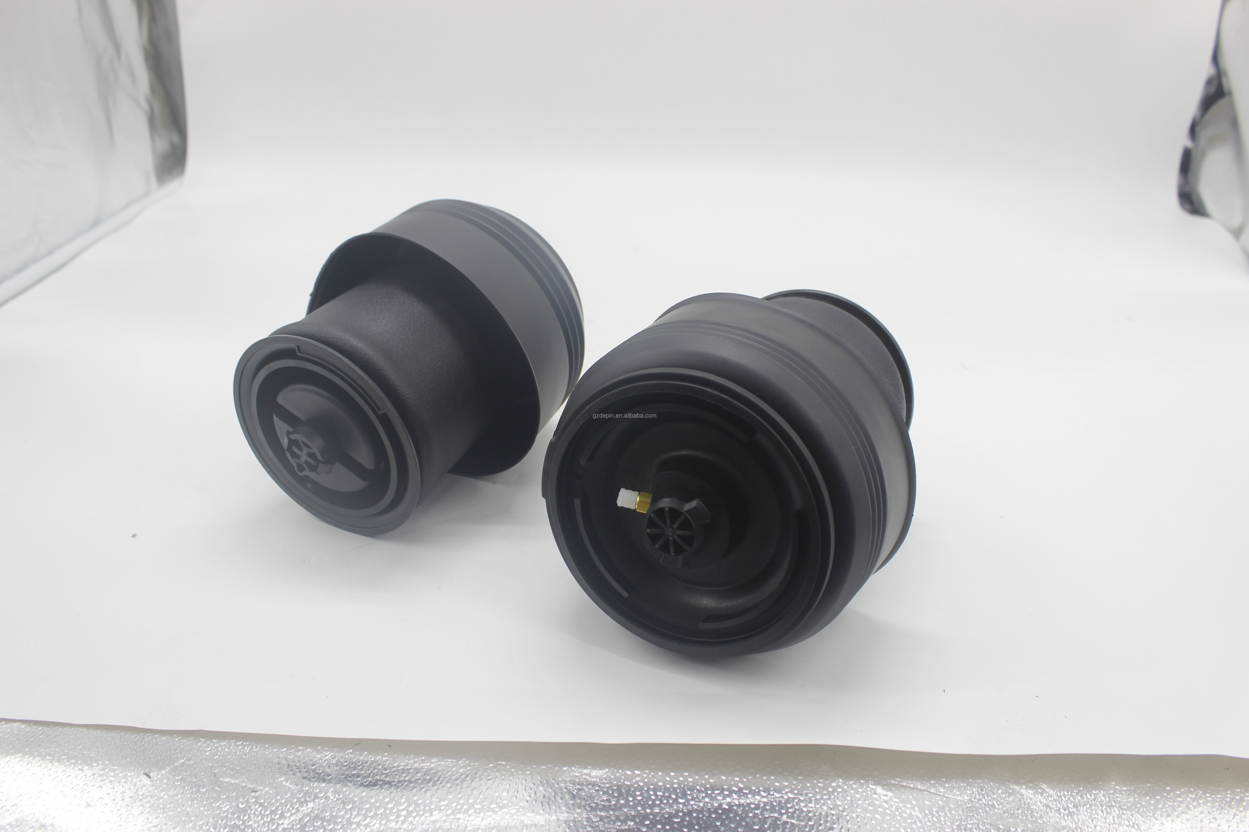 OE Standard Rear Air Suspension Air Spring Bag For BMW X5 F15 X6 F16 37126795013