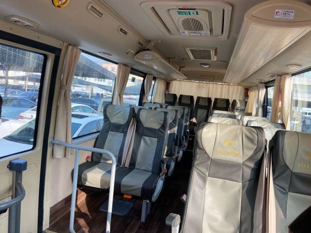 Second Hand Yutong ZK6728 Buses Used Golden Color Yuchai Engine Buses 28 Passengers Coach Bus In 2019 Year