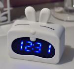 Sound Control 4 AAA Bunny Alarm Clock Travel Portable 10.3x4.7x9.9cm