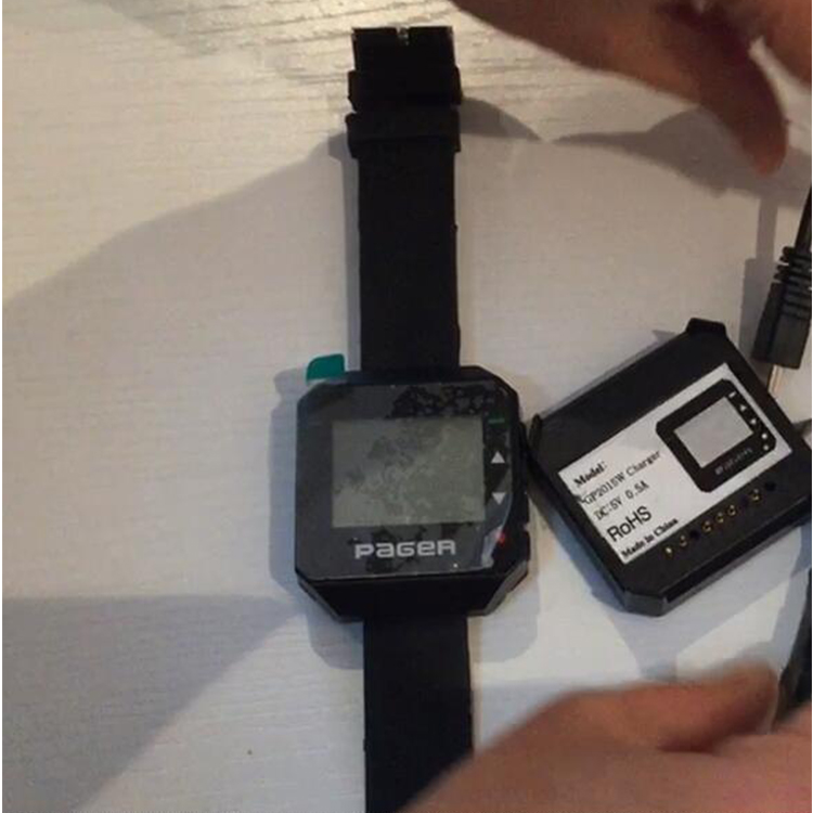 Cheap wireless nurse wrist watch pager for receiving patient emergency call with vibration or buzzer