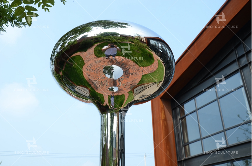  details inspection of the contemporary steel sculpture-Drip
