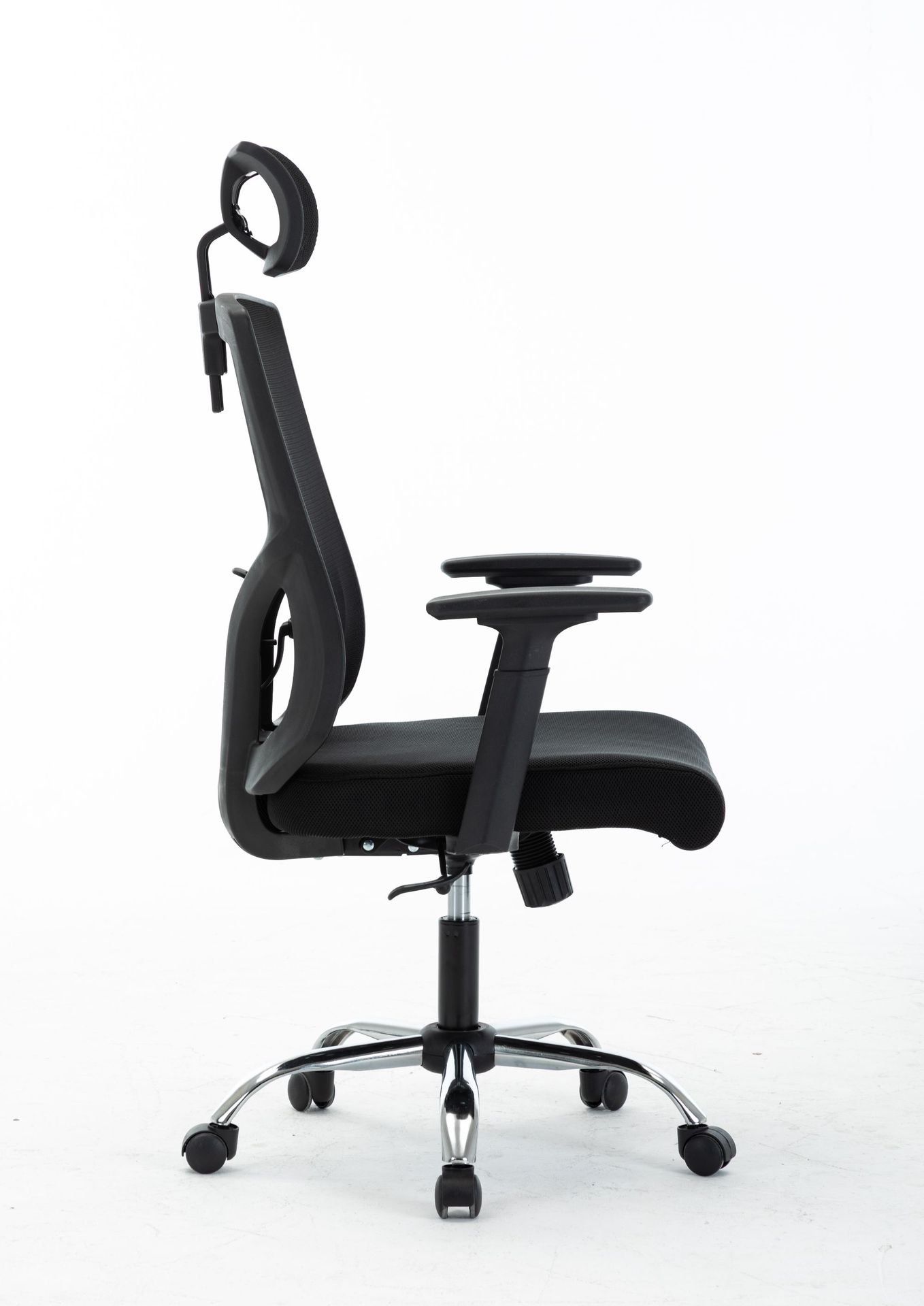 Effortlessly Work with this Adjustable Back Support and Headrest Mesh Swivel Office Chair