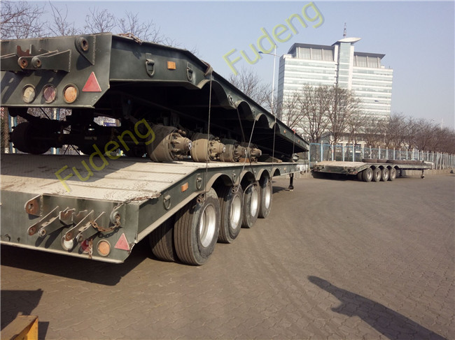 Three / Four Axles 60 Ton Lowboy Trailer With Mechanical / Hydraulic Ramp