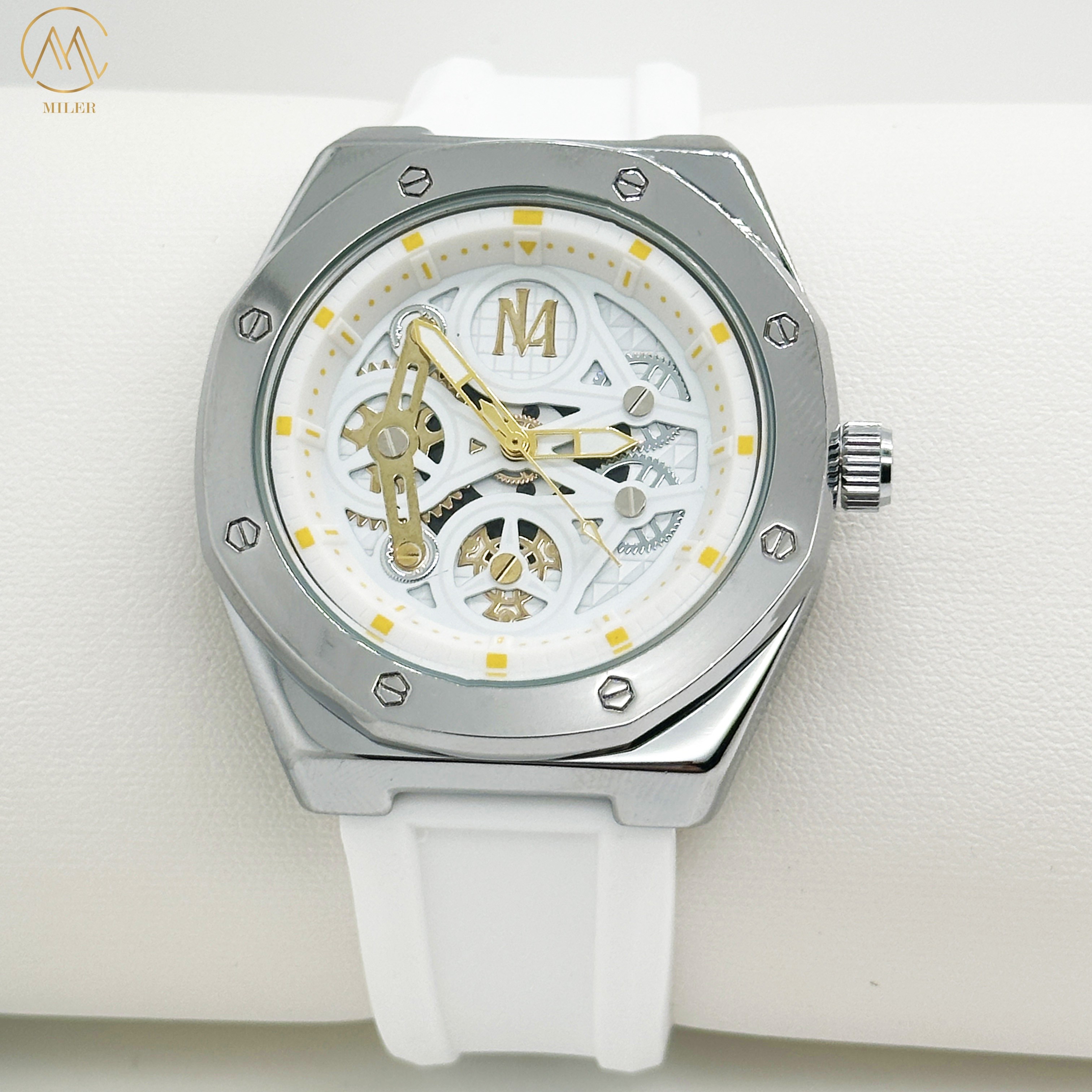 Design Luxury Waterproof Watches Women’s Quartz Wrist Watch Logo Customize Men Watch