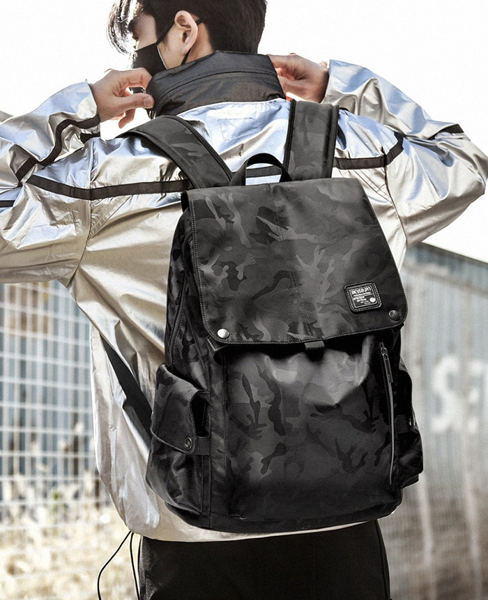 High Quality New Arrival Trend Casual Men Backpack All Black Backbag for Sale