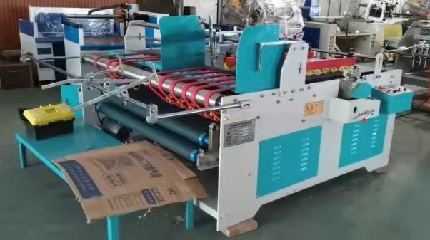 Electric Driven Semi-automatic Pasting Carton Box Machine 2200 for Packaging Needs