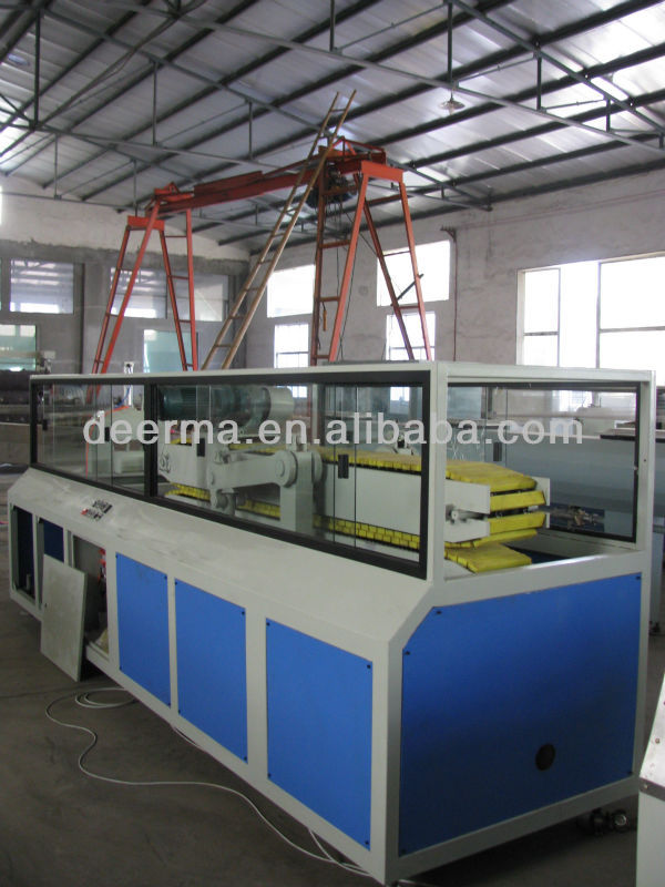 Customized WPC Profile Extrusion Machine 380V / 50HZ WPC Profile Production Line