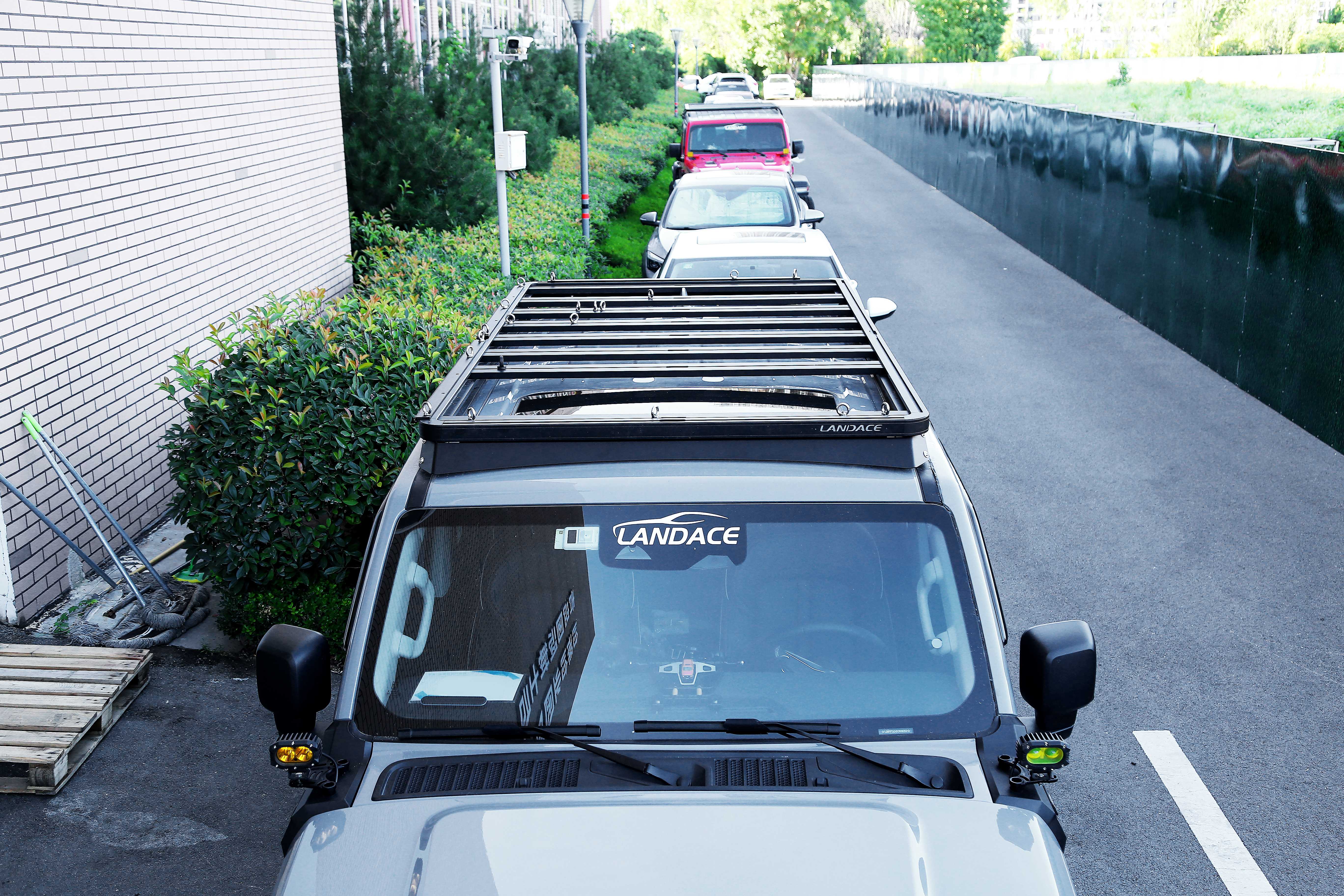 Roof Mount Aluminium Cargo Carrier Basket for WEY Tank 300 300KG Loading Capacity