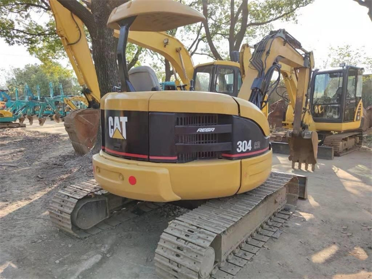 4000 KG Crawler Chain Earth-moving Machinery Used Cat 304 Excavator in Shanghai Japan Made