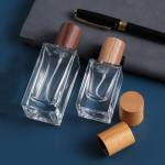 OEM 8.7cm 30ml Crystal Glass Bottles Cosmetic Perfume Shockproof Decal Surface
