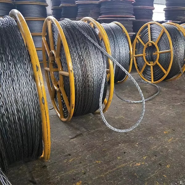 20mm Galvanized Anti-Torsion Steel Wire Rope 309KN Breaking Force