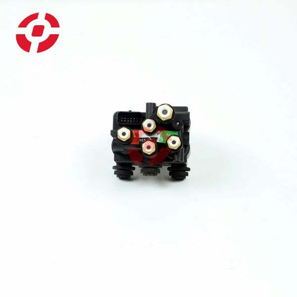 Land Rover L405 L494 Air Vibration Reduction Distribution Valve With OE Number LR070246