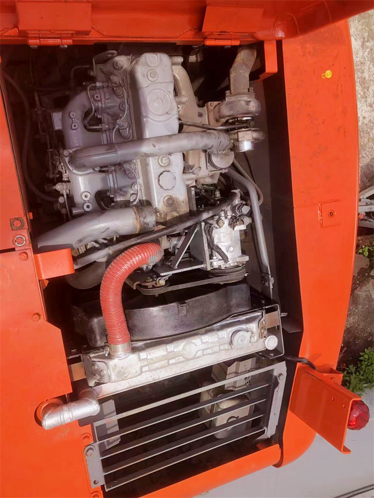 Original Hitachi EX100 EX100WD Excavator with 56.7KW and Original Hydraulic Cylinder