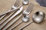 China Newto NC099 Hot Sale Brush Polish Stainless Steel Cutlery Set Flatware Set