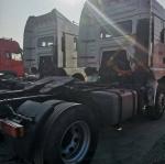 350hp 3 Seats Shacman Used Tractor Truck 4X2 Diesel Fuel 2017 Year