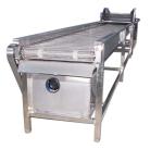China Manufacturer Inclined Flat Belt Conveyor for Fruits and Vegetables