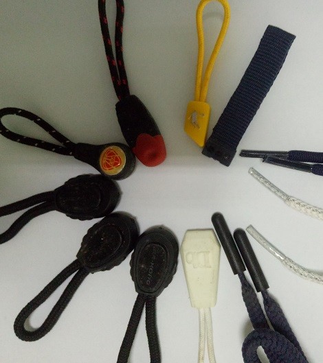 Mobile Charger Making Machine 45Ton Vertical Injection Molding Machine