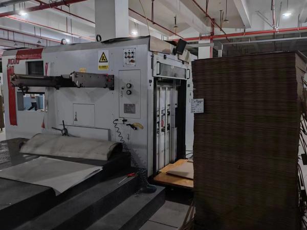 JIGUO BMY-1320 Semi Automatic Die Cutting Machine,Max.cutting speed：Max.pressure