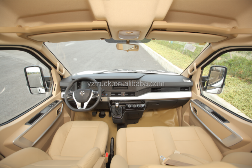 Manual Transmission Euro 5 Emission Standard Van Truck with 100kW/136HP Engine Power