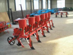 China 3 Rows Sweet Corn Planter With Fertilizer on sale