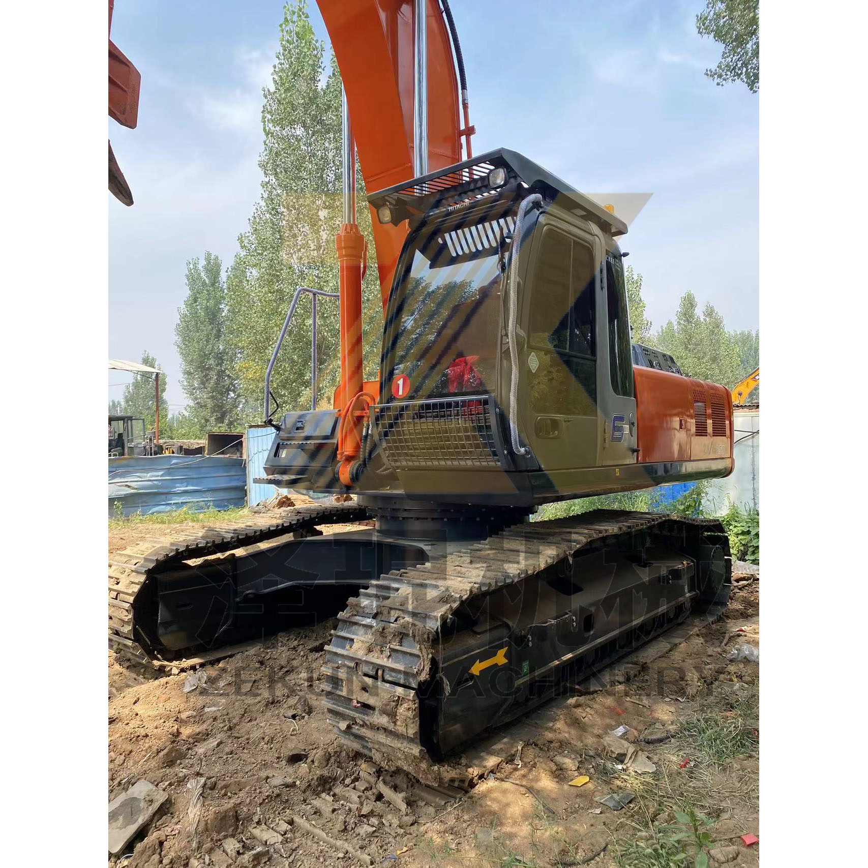 Operating Weight 20 Ton Used Hitachi ZX200-3G Excavator with Multifunctional Features