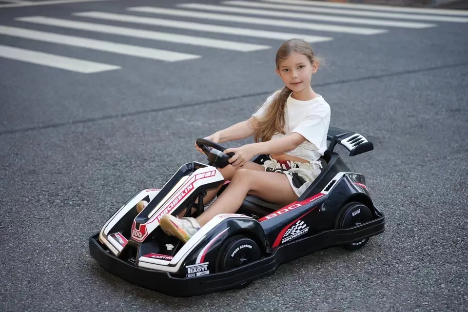 Unisex 12v Extreme Drift 4 Wheels Ride On Kids Cars 19kg Baby Balance Electric Go Kart