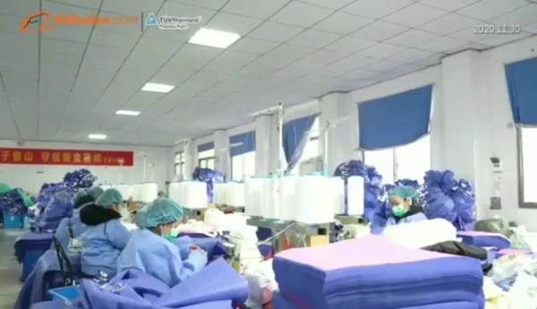 Factory price disposable medical doctor surgical gown level 4 nonwoven surgical