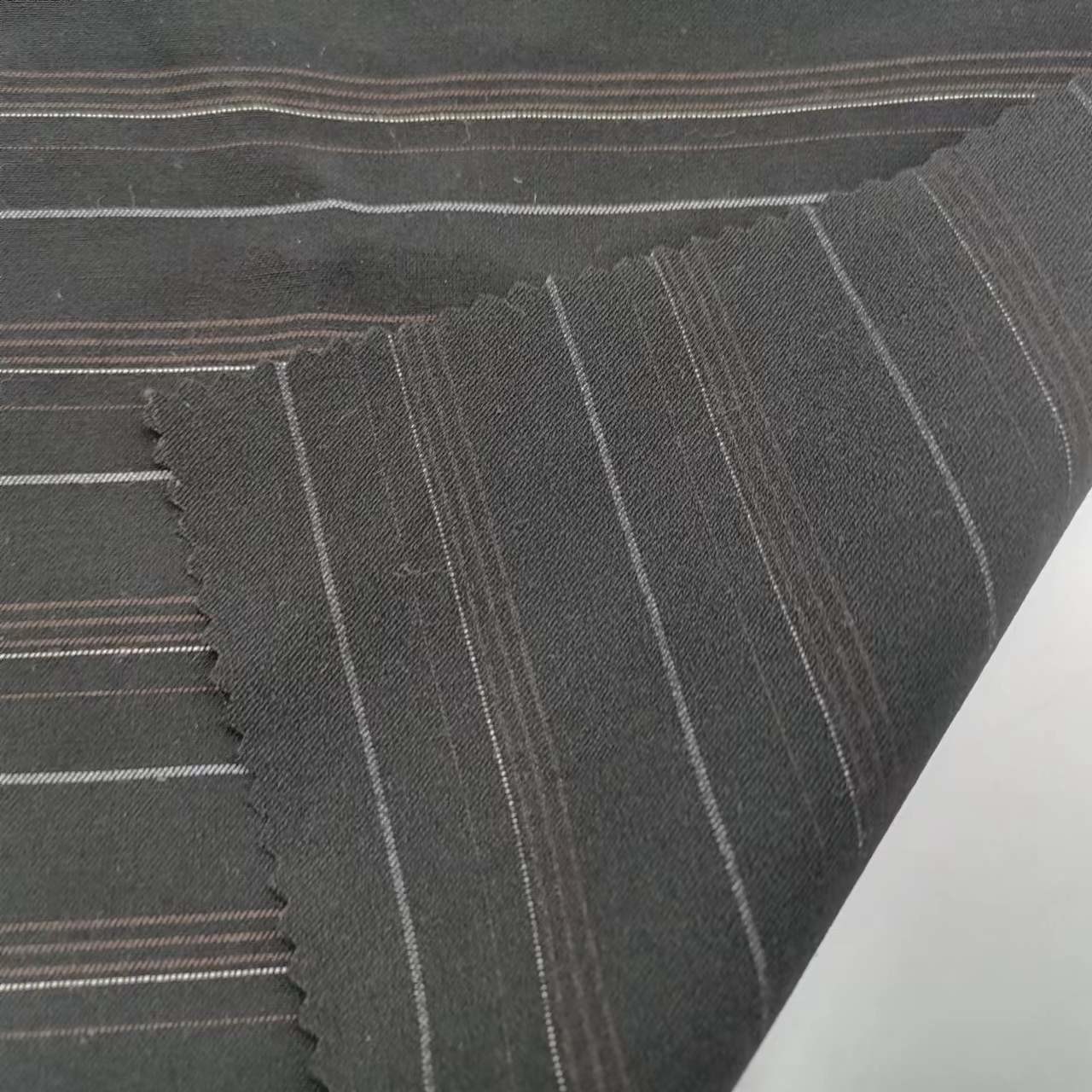 300Gsm Two Way Stretch Faille Fabric 150cm 22% Nylon 74% Rayon 4% Spandex