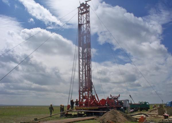 1000M TRAILER MOUNTED WATER WELL DRILLING RIG TOP HEAD DRIVE DTH AND MUD