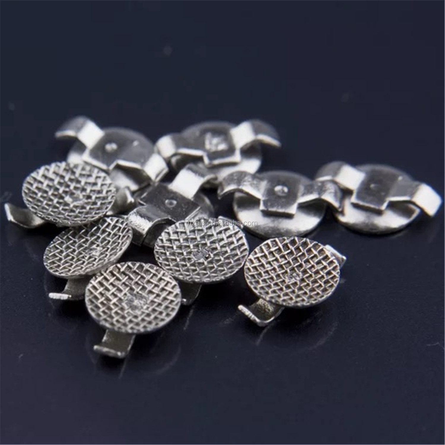 Small Teeth Shelf Life 2 Years Dental Orthodontic Bondable Lingual Cleat for Metal Braces and Perfect Alignment