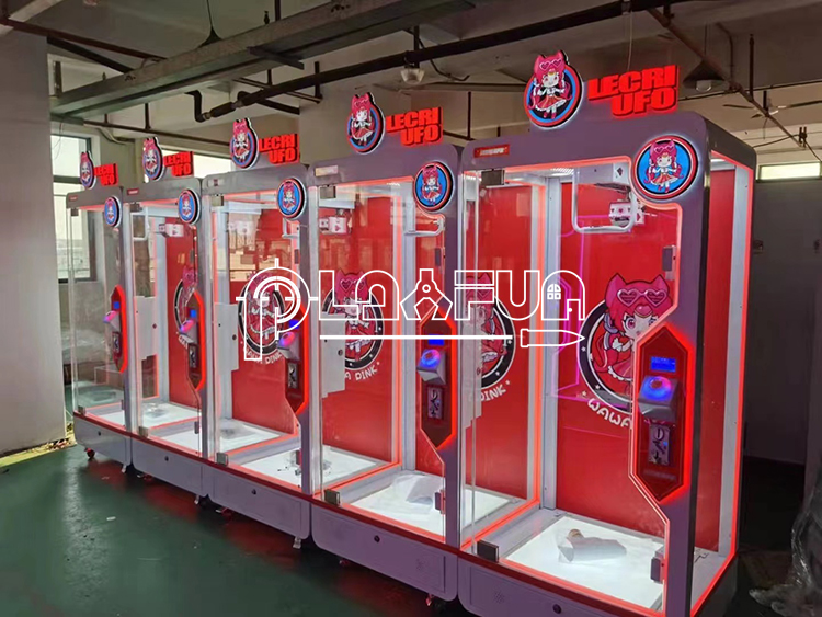 PLAYFUN New Design Coin-operated Smart Cut Prize Gift Vending Machine